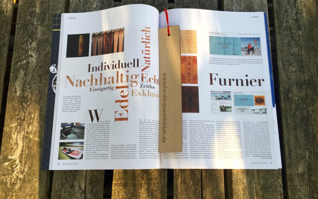 Lesezeichen aus Holz in einem Fachmagazin